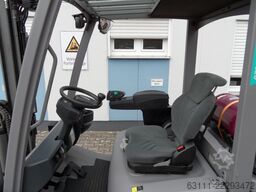 Jungheinrich TFG 320 - Freihub - weiße Reifen