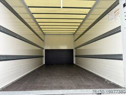 Mercedes-Benz Atego 821 BL Bakwagen / 3 zitplaatsen / Laadkle...