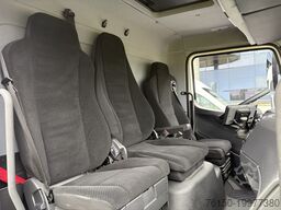 Mercedes-Benz Atego 821 BL Bakwagen / 3 zitplaatsen / Laadkle...