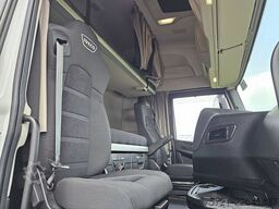 IVECO S-WAY AS440S51