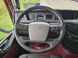VOLVO FH 460 6X2 XENON SKIRTS