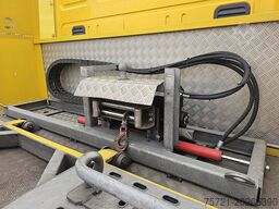 IVECO 120E28 EUROCARGO FLY DECK 2 CARS