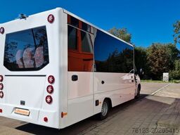 MERCEDES-BENZ 30 Sitzer Schulbus Transferbus 519 Stock