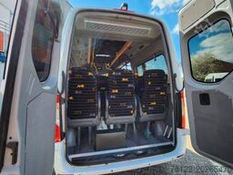 MERCEDES-BENZ 2 x Vorlauffahrzeug Bürgerbus Niederflur 9 Sitze