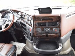 DAF XF480 SSC ADR EXII EXIII Intarder Leder Xenon