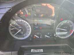 Iveco SWAY 460 CENTINATO 7,40 SPONDA RETARDER