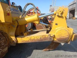 Komatsu D155A-6R (4 Pcs available in Abu Dhabi)