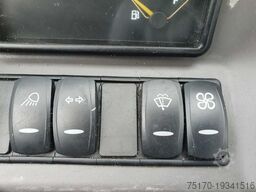 VOLVO EC18E / nur 415h! / MS01 / 2021 / inkl 2x Löffel