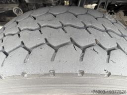 Mercedes-Benz Arocs 3251 8X4 Haken mit Kran HMF 2620 K5