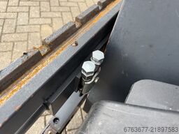 LINDE H35D-02 Triplo 535 Freelift / Sideshift / 4e Functie VW Diesel 2016