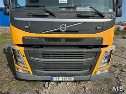 Volvo FM 370 6x2 - 2 chamber refuse truck.