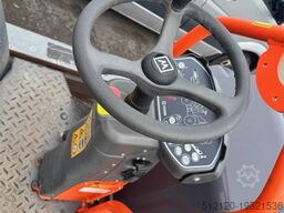 Hamm HD12 VV Tandem roller.