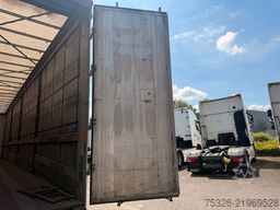 KÖGEL Curtainsider Mega