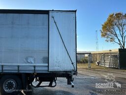 Schmitz Cargobull Curtainsider Standard Faltwandtür rechts