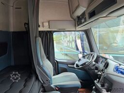 VOLVO FM VOL LUCHT GEVEERD 6 KARREN BAK THEO MULDER KO