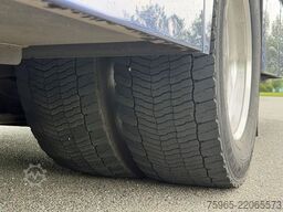 VOLVO FM VOL LUCHT GEVEERD 6 KARREN BAK THEO MULDER KO