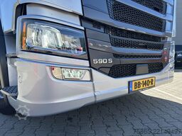 Scania 590S V8 Highline / Retarder / Leder / Vol Lucht...
