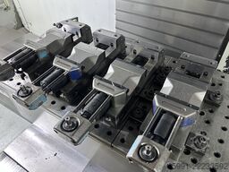 HAAS VF-4SS vertical machining center