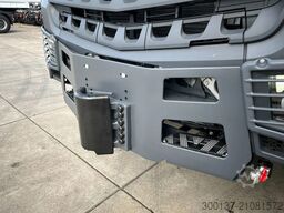 Mercedes-Benz Arocs 4058 AS 6x6 Tractor Head 180T Push Pull E...