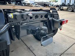 Mercedes-Benz Arocs 4058 AS 6x6 Tractor Head 180T Push Pull E...