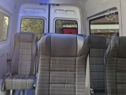 MAN MAN TGE 9 Sitzer Airlineboden Handicap Crafter