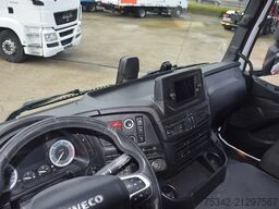 Iveco S-WAY AT460S