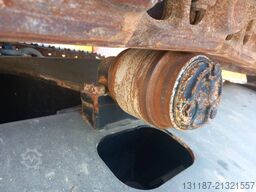 Hitachi ZX220LC (Abu Dhabi)