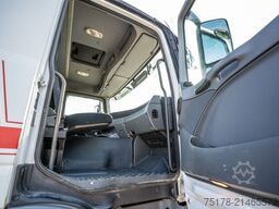 Mercedes-Benz ACTROS 3241 K-MP3
