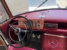 MERCEDES-BENZ Vorgänger Sprinter O 319 Samba mit Faltdach AC