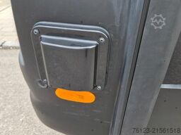 MERCEDES-BENZ Sprinter 517 Heckniederflur Vorlauffahrzeug