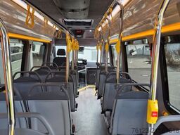 MERCEDES-BENZ Sprinter 517 Heckniederflur Vorlauffahrzeug