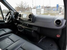 Mercedes-Benz Sprinter 215CDI Pritsche,3.259mmRadstand,MBUX