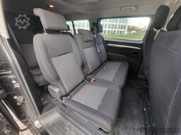 Peugeot Traveller Business L3