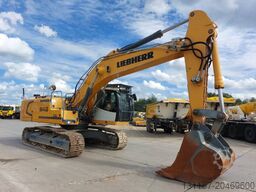 Liebherr R946LC (Lifting Cab)