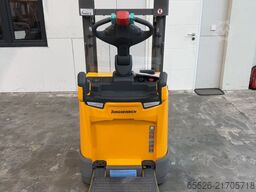 Jungheinrich ERC 214 / Neuwertig mit 169 Std.