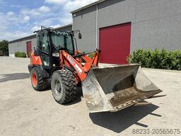 Kubota R065W