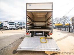 RENAULT D12 210 DXI // HAYON DHOLLANDIA