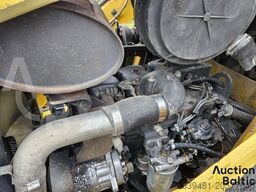 New Holland LB 110 B