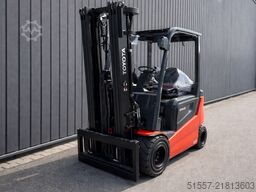 Toyota Traigo 80 9FBM35T | 2024