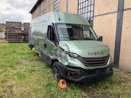 IVECO 35S18 Kastenwagen Maxi hoch&lang, Unfall