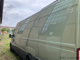 IVECO 35S18 Kastenwagen Maxi hoch&lang, Unfall