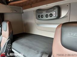 DAF XF 530 6x4 SSC*70to*2xTank*Standklima*Leder*