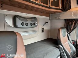 DAF XF 530 6x4 SSC*70to*2xTank*Standklima*Leder*