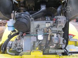Liebherr L506 mit Palettengabel + Schaufel