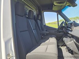 MERCEDES-BENZ SPRINTER 317 L2H2 Mbux RWD Euro6!