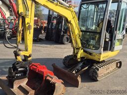 Takeuchi TB 016 - neuer POWERTILT + 3 Stk. Löffel
