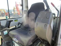 Takeuchi TB 016 - neuer POWERTILT + 3 Stk. Löffel