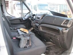 IVECO 35 S13*Fahrgestell*Ohne Getriebe*