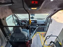 MERCEDES-BENZ Sprinter 515 Heckniederflur 2 x vorhanden