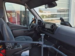 MERCEDES-BENZ Sprinter 515 Heckniederflur 2 x vorhanden